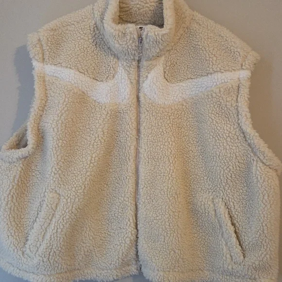 Nike Sportswear Swoosh high-pile fleece vest - Picture 6 of 6